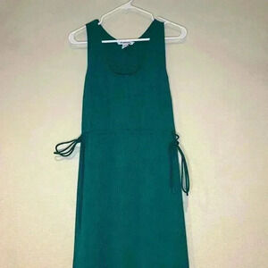 Athleta Women’s Solid Emerald Green Echo Midi Dress NWOT Ruched Waist XS